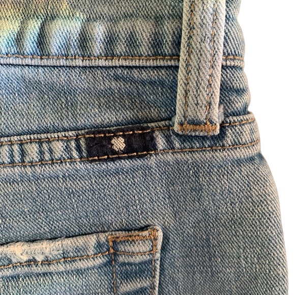 Lucky Brand 30” denim floral stitch edge raw hem low rise Malibu short - Picture 7 of 8